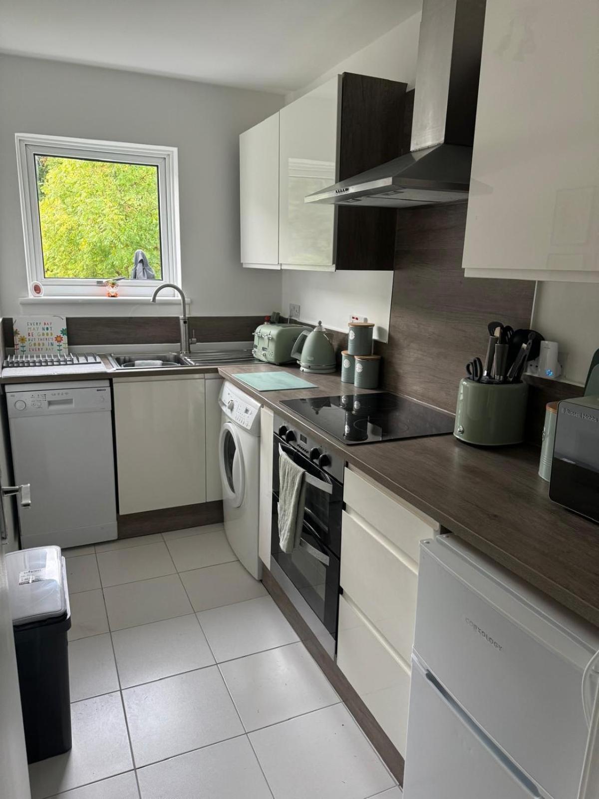 Loch Lomond Riverside Apartments B Balloch Extérieur photo